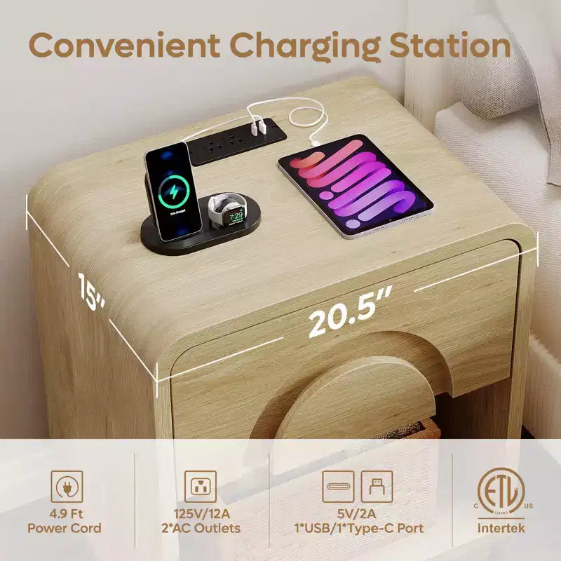 Table de chevet avec station de recharge, table d'appoint moderne à LED avec tiroir et étagère ouverte pour chambre et salon, chêne naturel