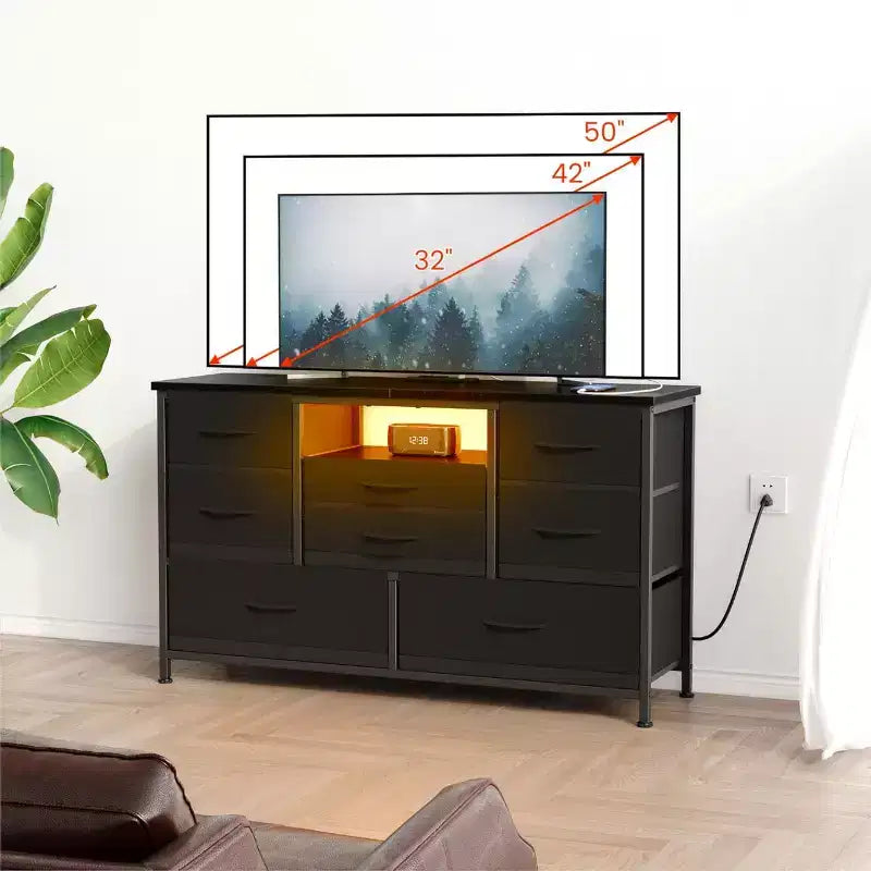 Meuble TV de 47,4 po avec prise de courant pour téléviseur de 55 po, commode de rangement à 8 tiroirs pour chambre à coucher, table console avec plateau en bois et 22 modes d'éclairage