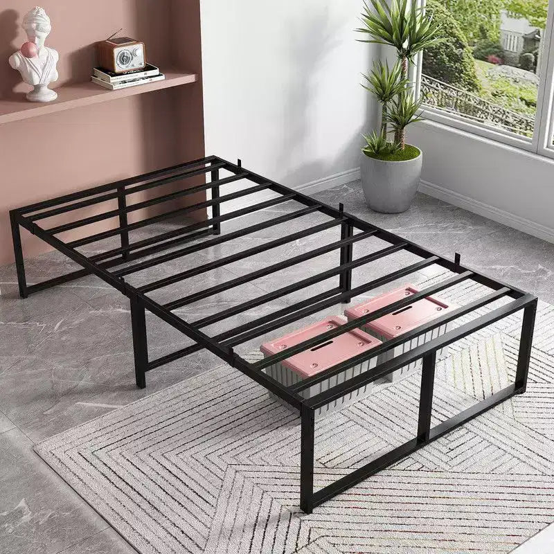 Cadre de lit plateforme en métal, format grand lit (lit double/Queen) avec lattes en acier robustes, sommier intégré, pas besoin de sommier tapissier, grand espace de rangement